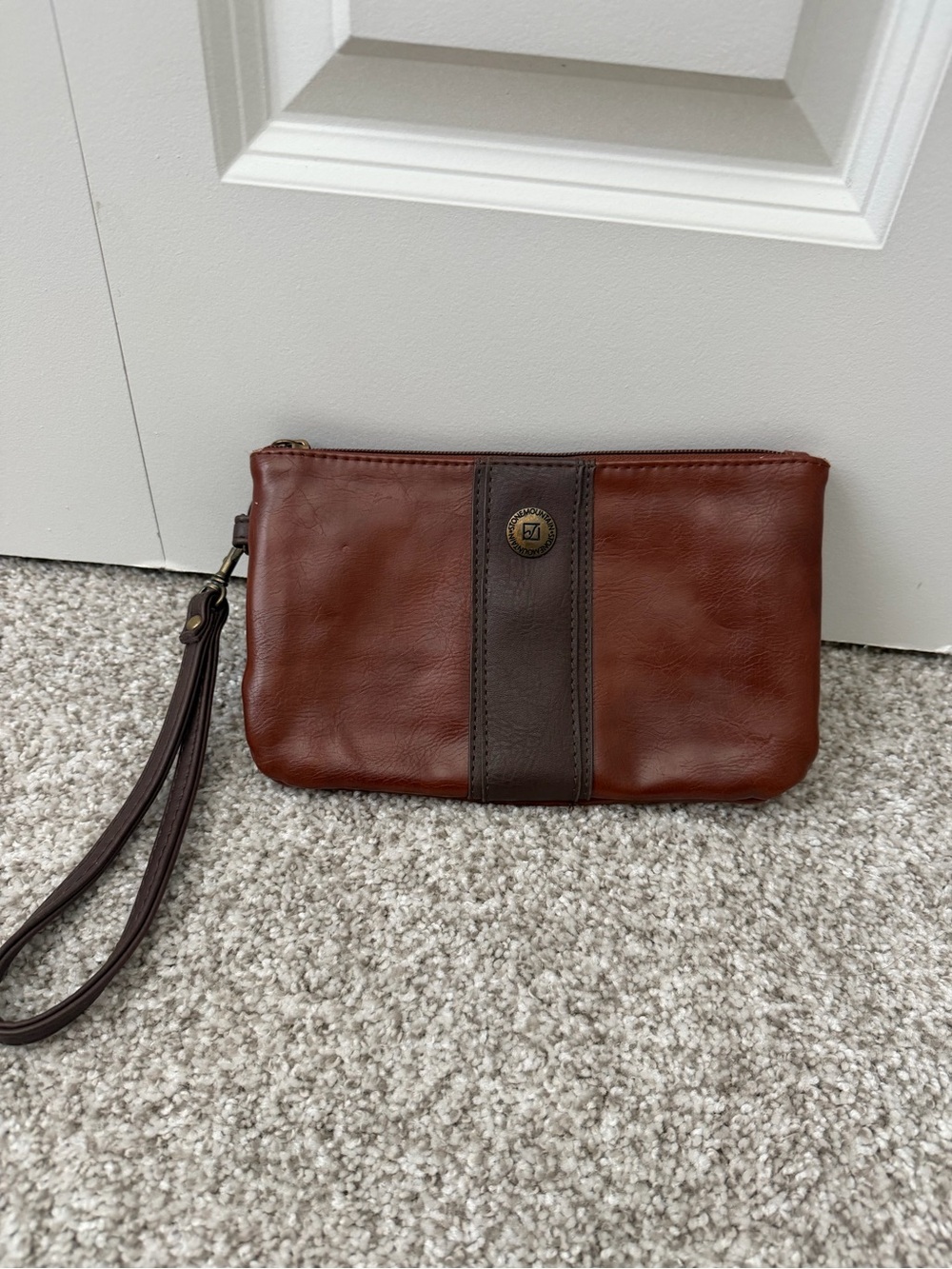Vintage 1990s Stone Mountain Brown Two-Tone Faux Leather 9" Wristlet Clutch